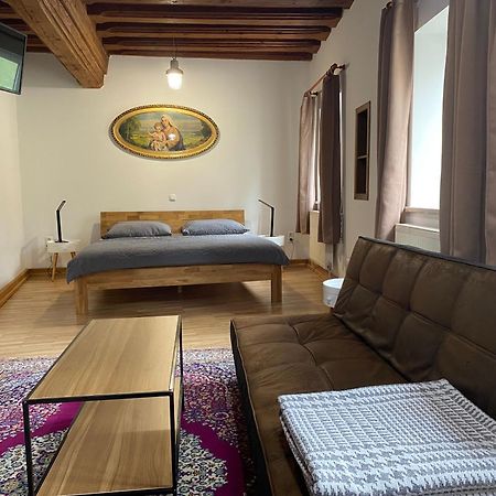 Apartment In Historic Town House Gmunden Exterior foto